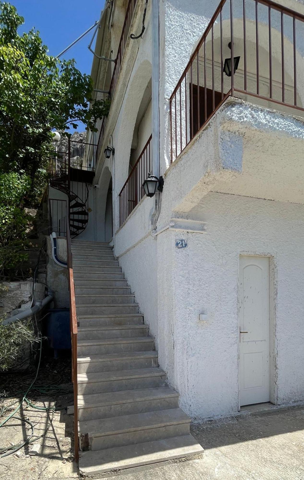 Zenso Studios Tolón Exterior foto